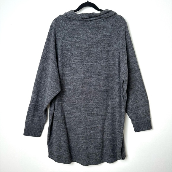 Torrid Charcoal Gray Super Soft Plush Cowl Neck Raglan Tunic Sweatshirt - Picture 13 of 15